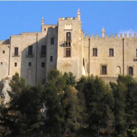 Casa Vacanza A 11 Km Dall'Aeroporto Di Palermo カリーニ エクステリア 写真